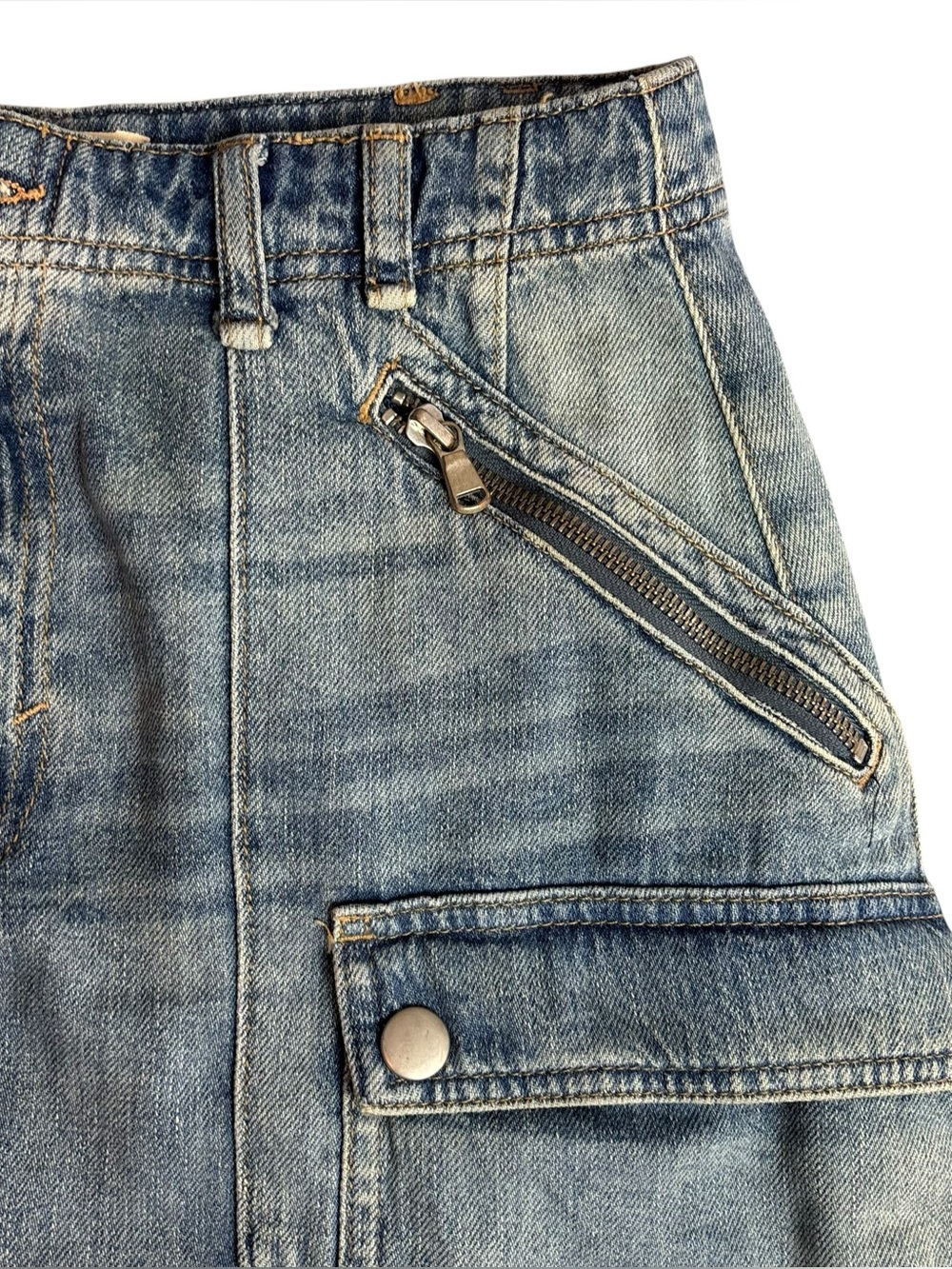 We The Free People Women's Icon Wash Blue Denim Jean Mini Cargo Skirt Size 29 - Picture 7 of 15